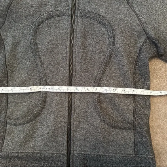 Lululemon Scuba Hoodie - Picture 6 of 6